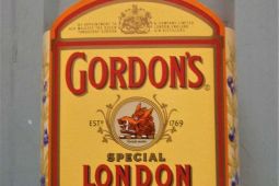 GORDONS LONDON DRY GIN