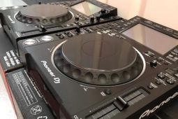 Prodejní Nová 2x Pioneer CDJ-2000NXS2 & DJM-900NXS2 + HDJ-2000 MK2