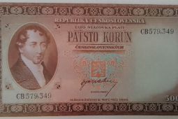 Notafilický materiál odkoupím hotově za katalogové ceny