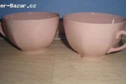 Dva hrnečky z růžového porcelánu