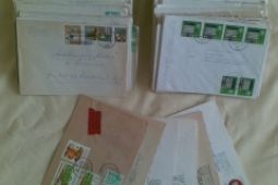 Dopisní obálky se známkami